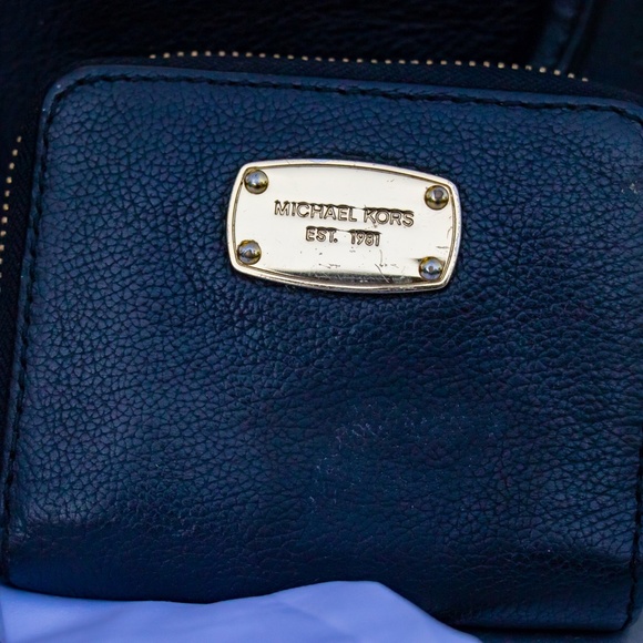 Michael Kors Tote Bag and Wallet - Picture 3 of 3